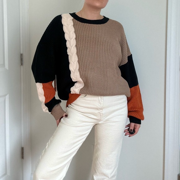 Oversized Color Block Chunky Knit Sweater With Braid Detail - Picture 4 of 9
